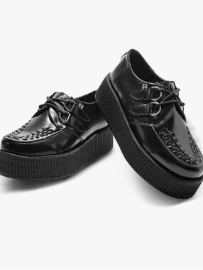 T.U.K Viva Mondo Black Platform Creeper Shoes Size 5 Womans